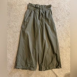 Army green paper bag pants